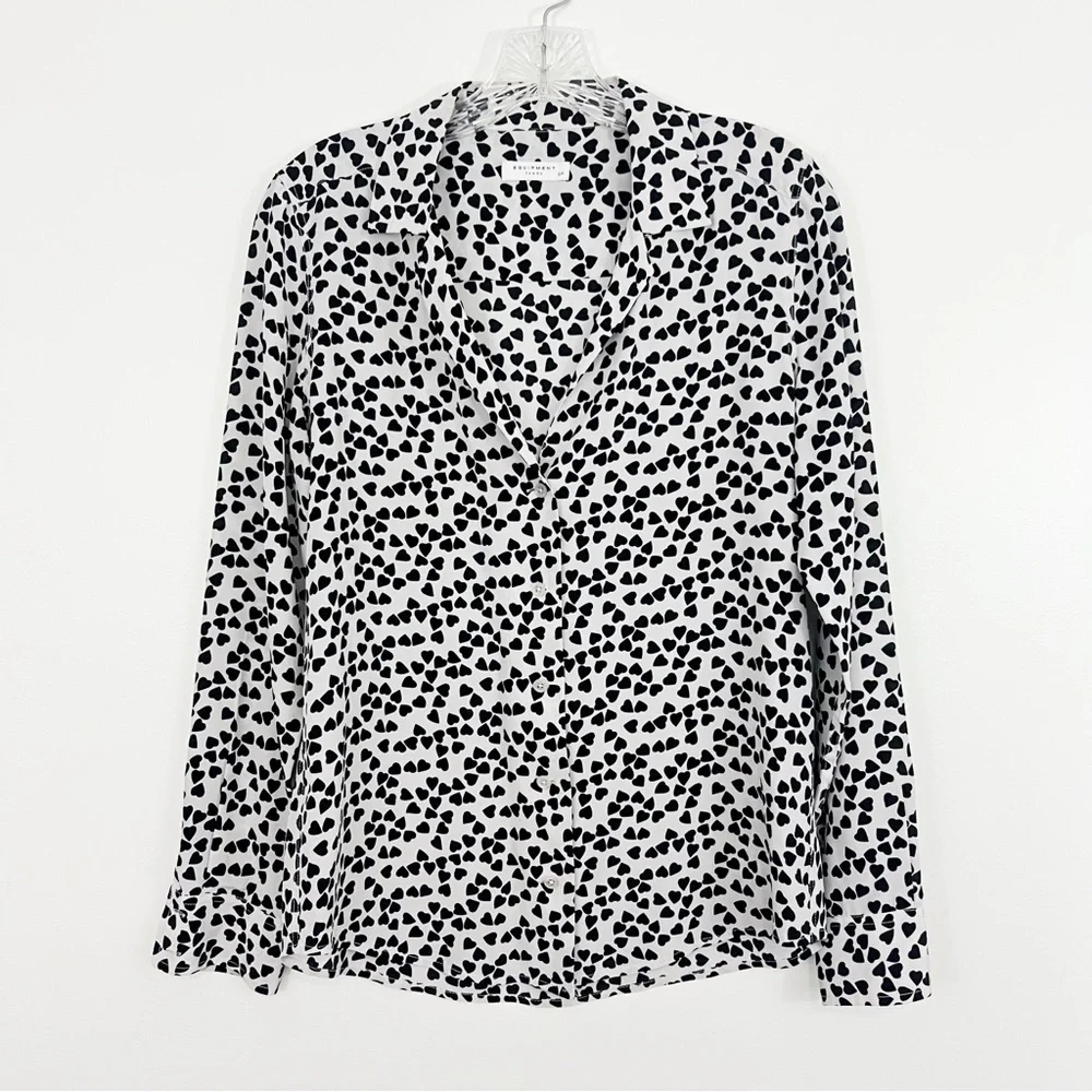 Equipment Silk Adalyn Black and White Heart Print Buttondown Blouse Size Small